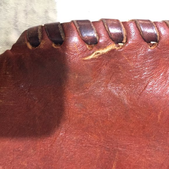 VINTAGE LARGE LEATHER TOTE BAGS - Picture 7 of 7